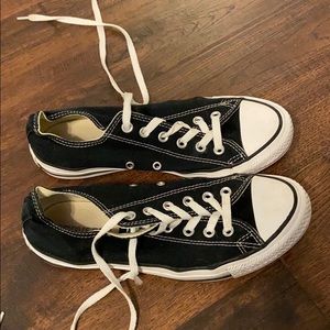 black converse